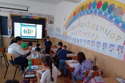 Ziua Mondiala a Apei a fost sarbatorita de elevii din Cozieni comuna Ganeasa judetul Ilfov