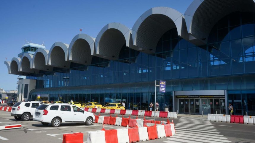 STB anunt de ultim oara Autobuzele 100 si 44 nu se mai opresc la statia Sosiri a Aeroportului Henri Coanda
