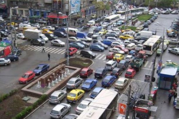blocaje si haos in trafic in capitala multe semafoare din intersectiile principale sunt defecte